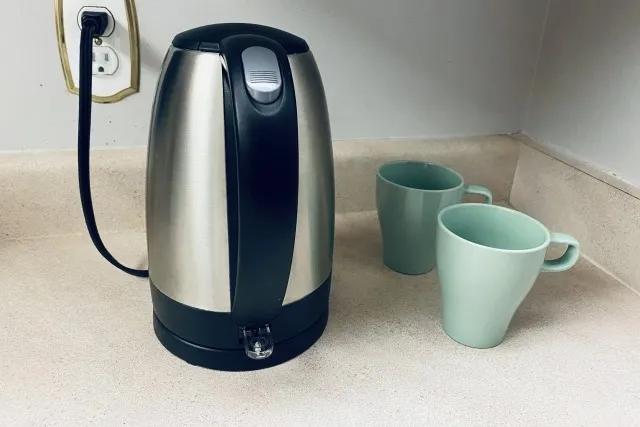 コンセントの数が足りない、位置が悪い