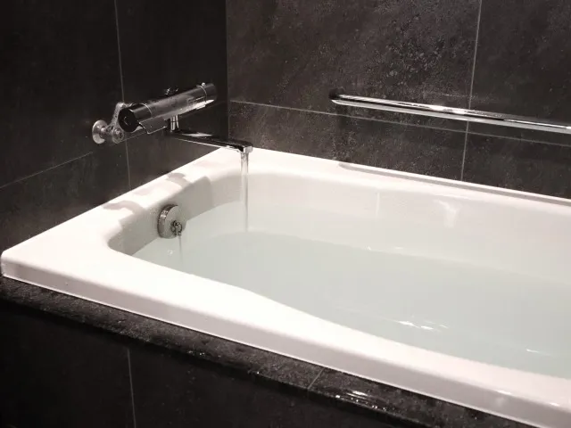 人工大理石浴槽