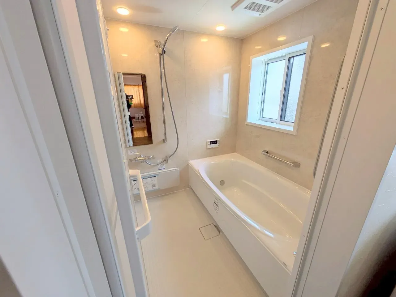 鈴鹿市N様の浴槽取替の施工事例