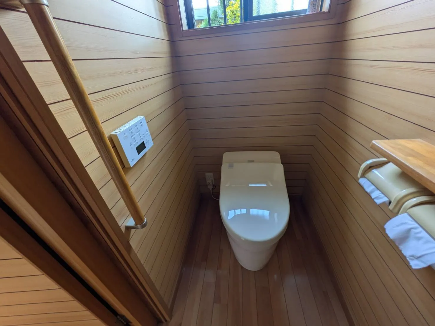 LIXIL製トイレに交換