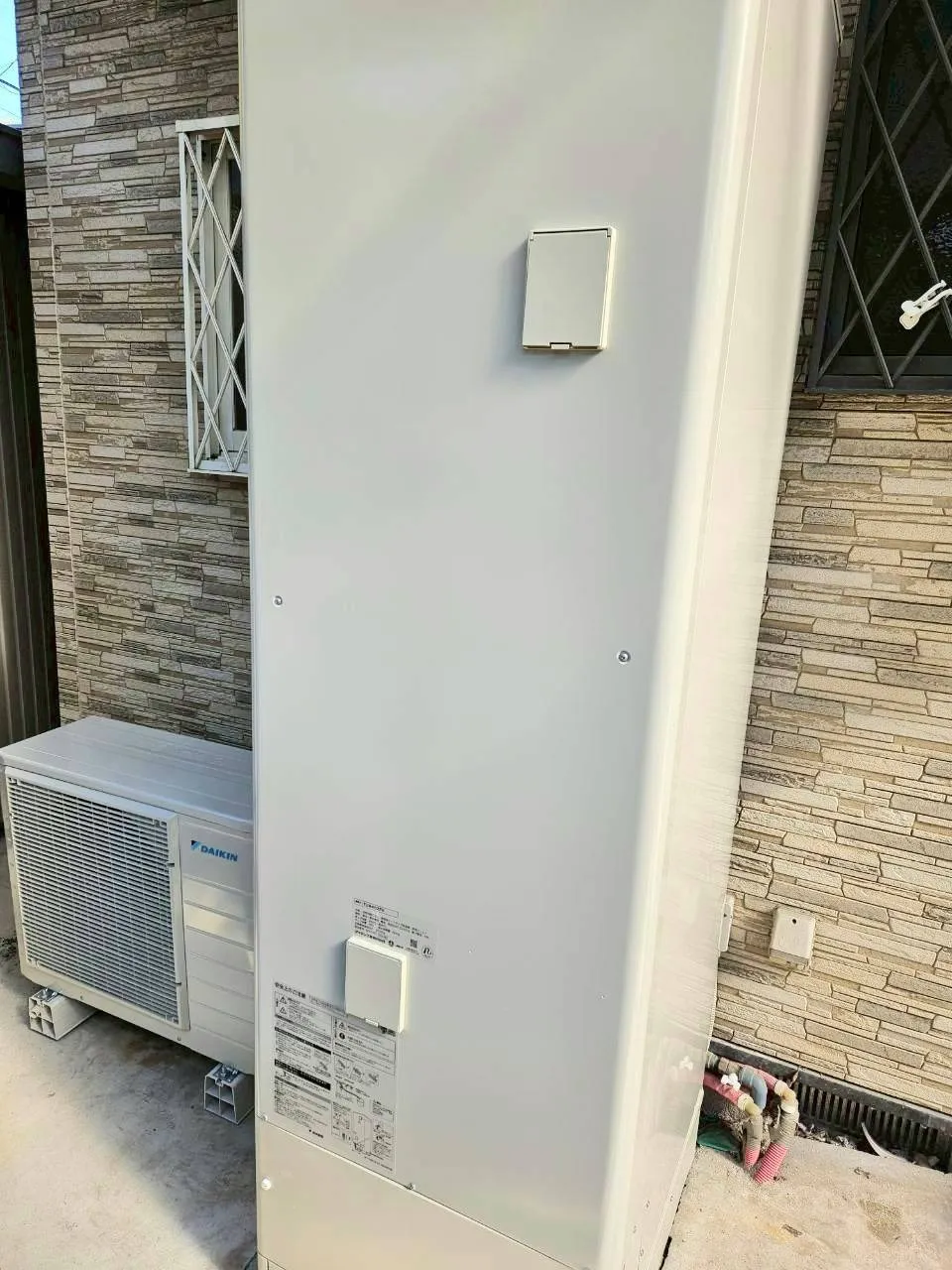 【三重県鈴鹿市】ダイキン製エコキュート交換工事