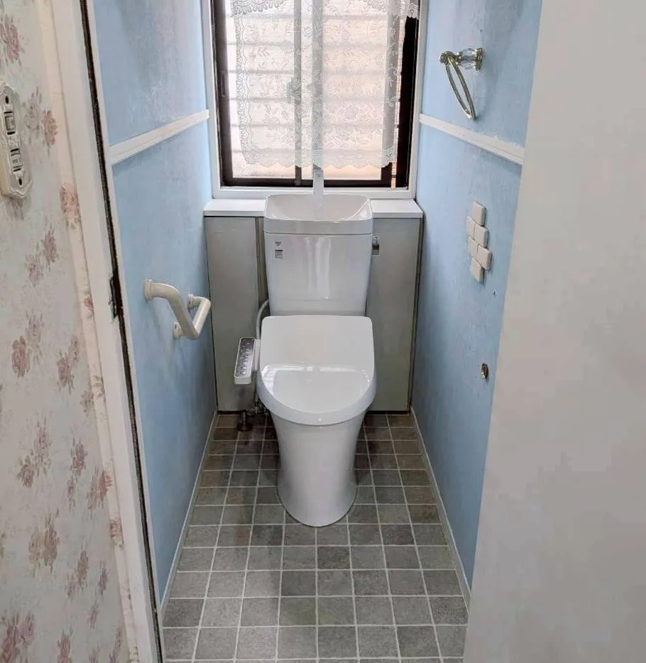 【三重県鈴鹿市】LIXIL製トイレへのリフォーム