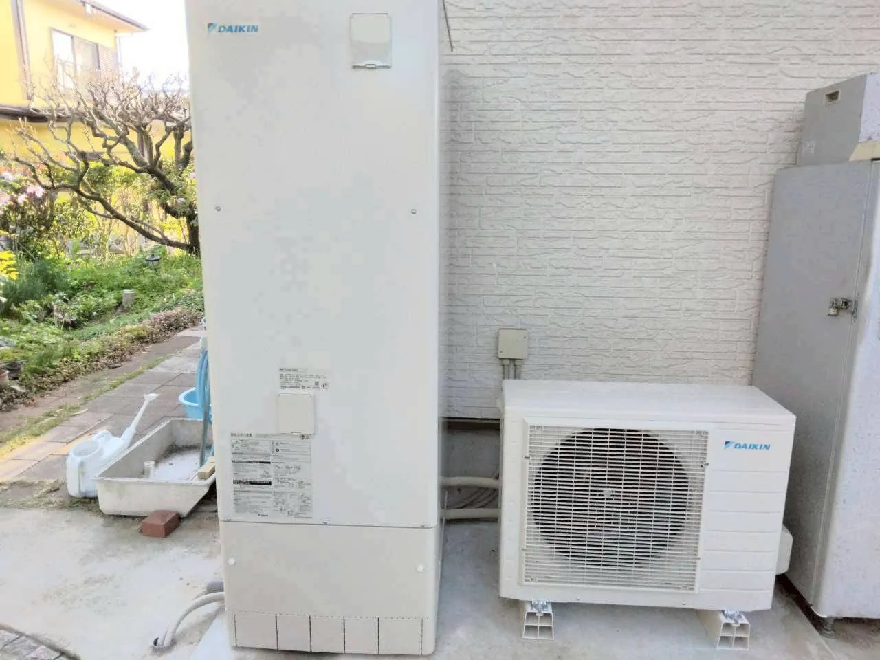 【三重県鈴鹿市】ダイキン製エコキュートへの取替工事