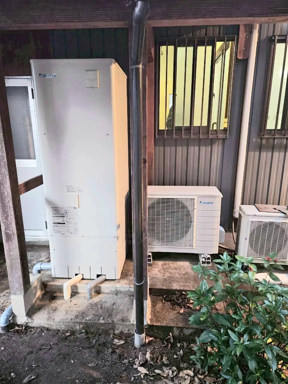 【三重県四日市市】ダイキン製エコキュートへの取替工事