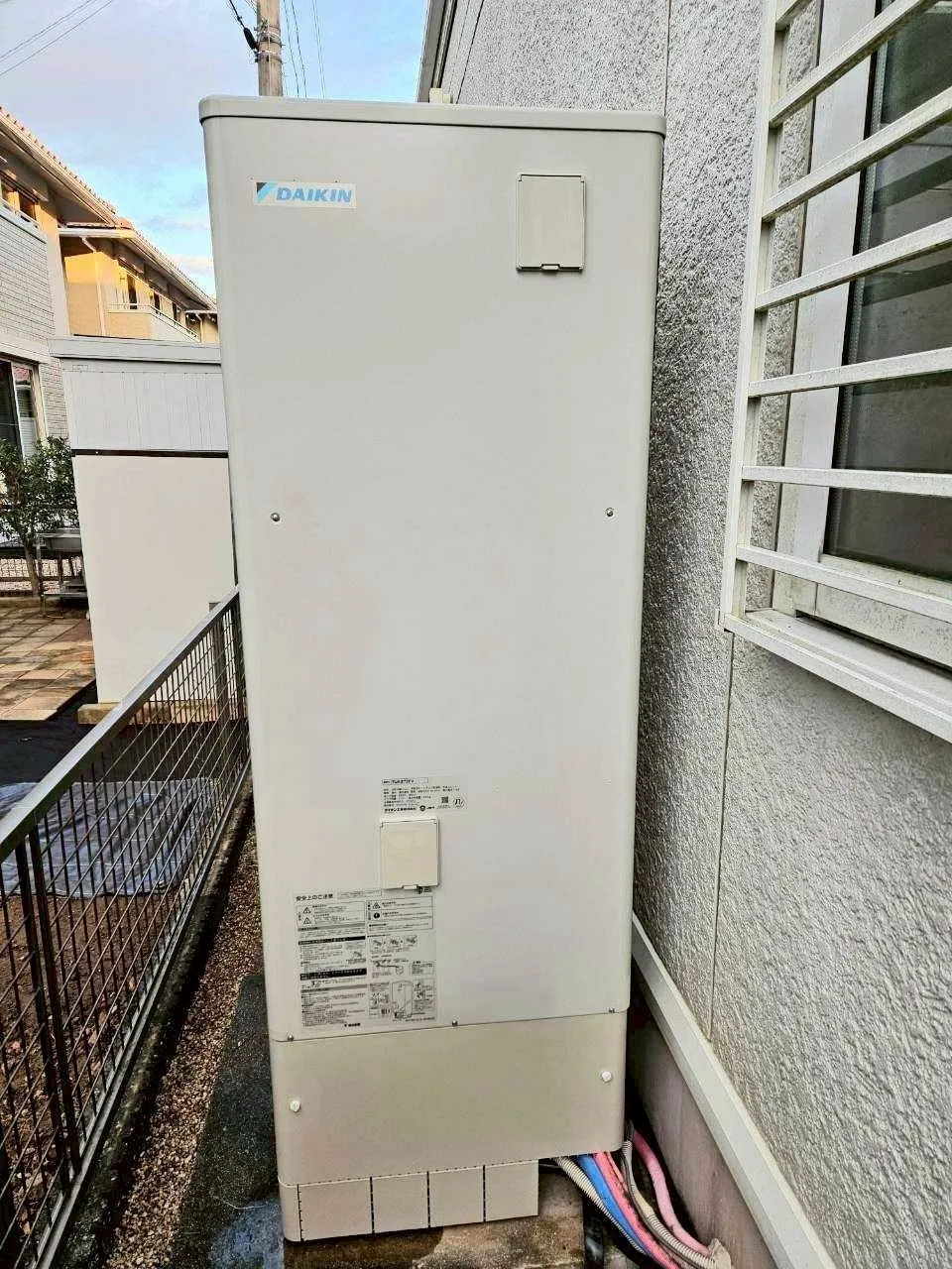 【三重県鈴鹿市】ダイキン製エコキュートへの取替工事