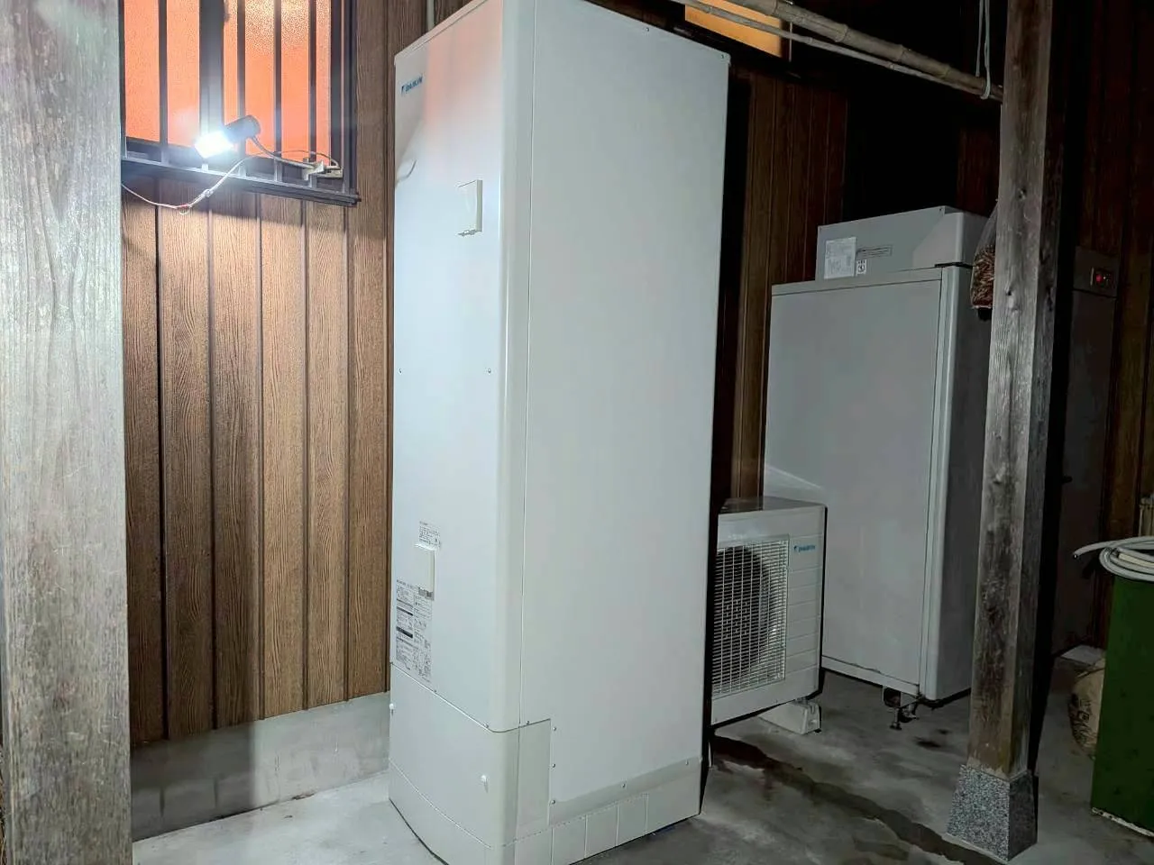 【三重県亀山市】エコキュート取替工事