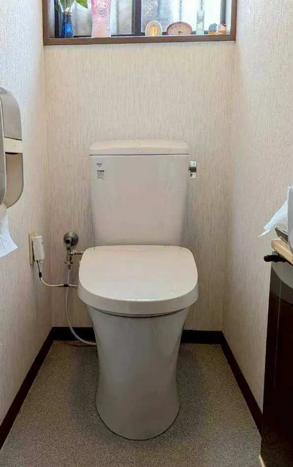 【三重県鈴鹿市】LIXIL製のトイレに交換