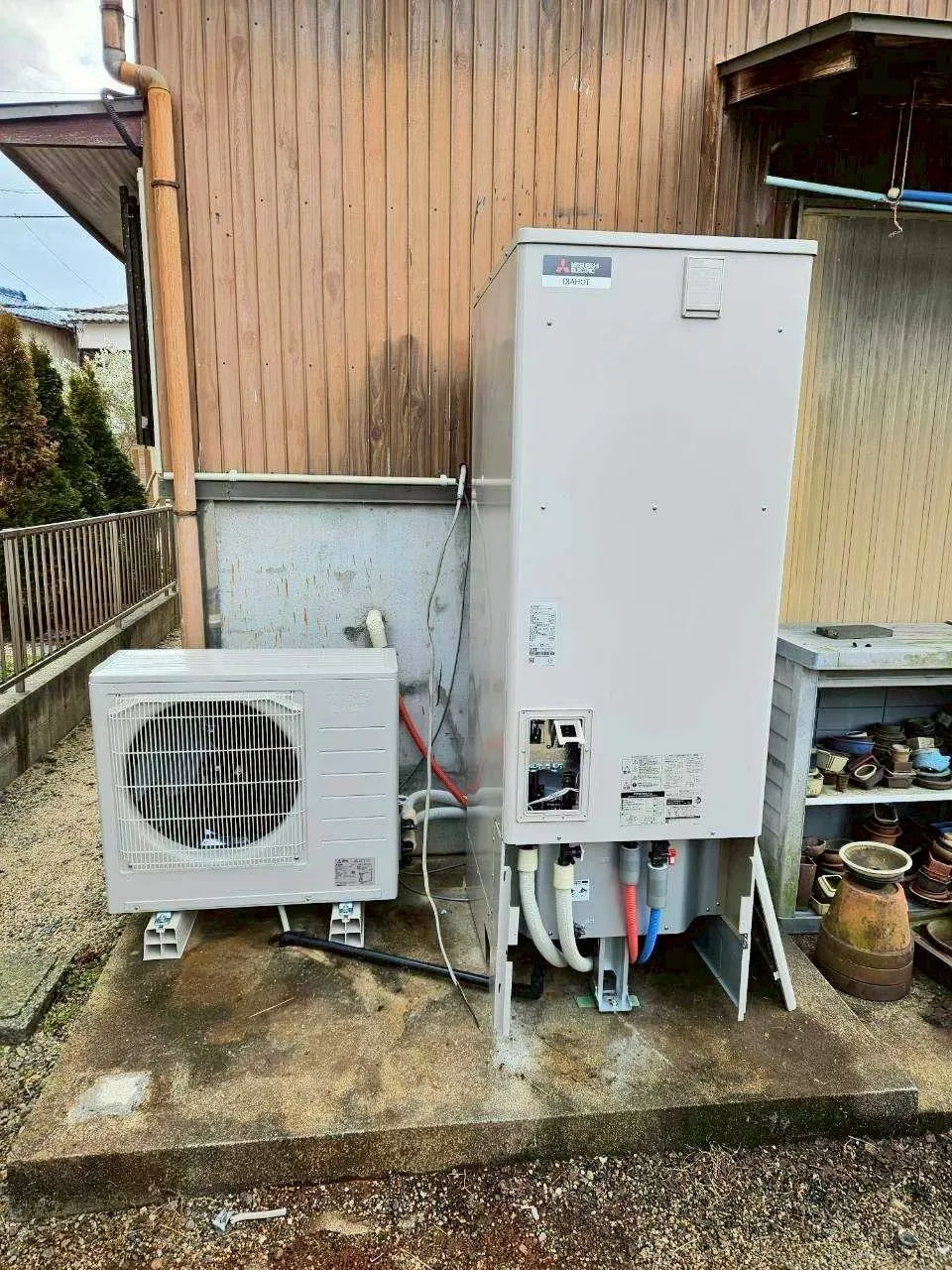 【三重県鈴鹿市】三菱製エコキュートへの交換工事
