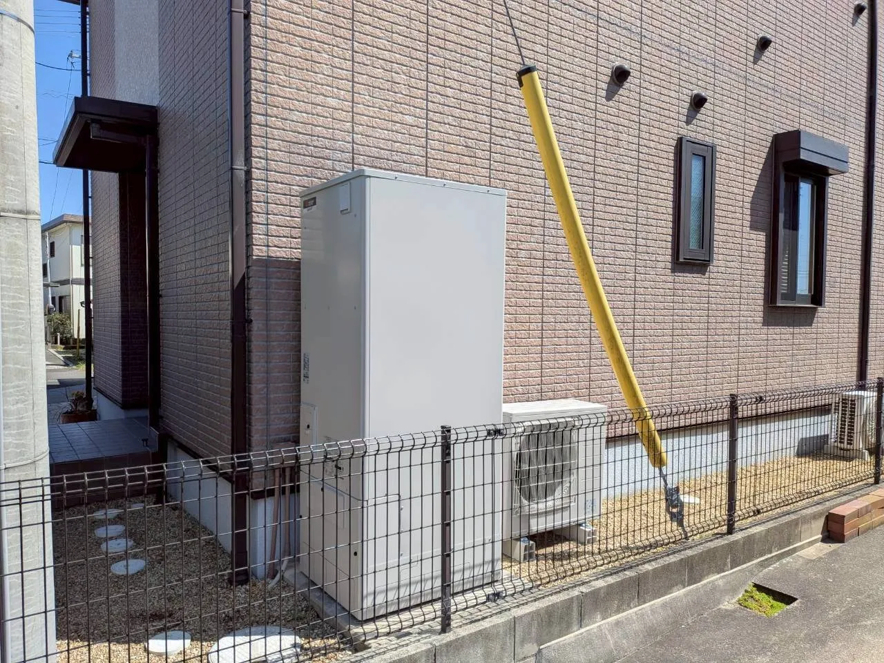 鈴鹿市住宅でのエコキュート設置