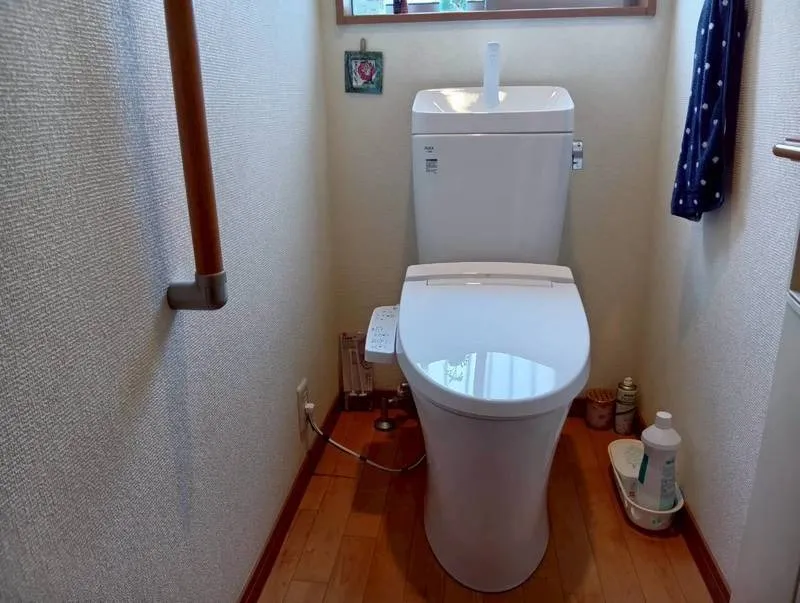 【三重県鈴鹿市】LIXIL製トイレへのリフォーム