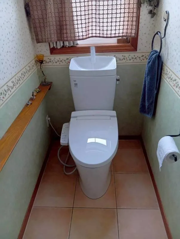 【三重県鈴鹿市】LIXIL製トイレへのリフォーム